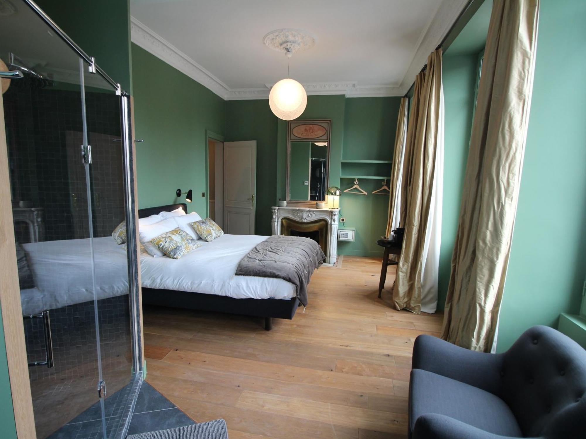 B&B L'Escapade Bordelaise - Cote Jardin Bordeaux Værelse billede